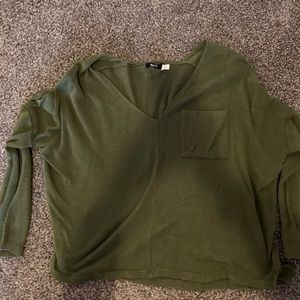 Olive BDG vneck sweater